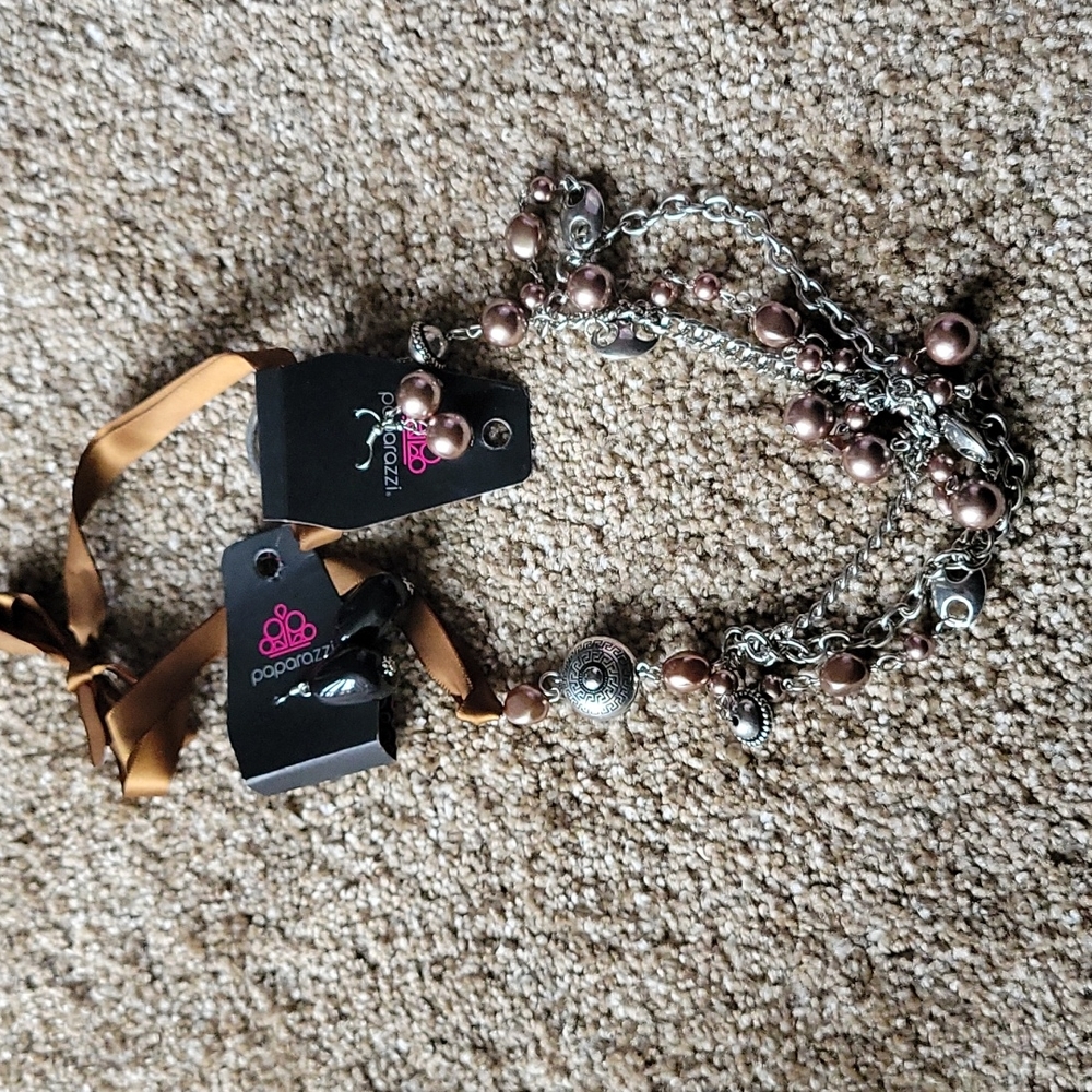 Paparazzi necklace and earring set